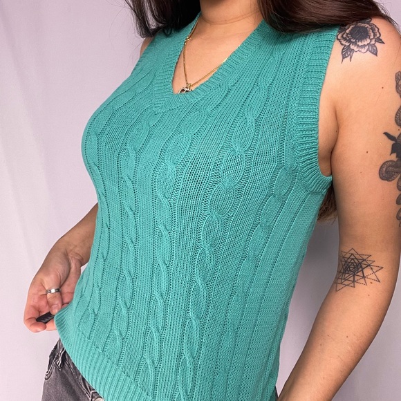 Vintage 80s light blue cable knit cropped 1980s V neck sweater vest Size M - Picture 6 of 11